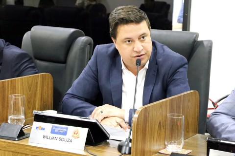 Rejeitada denúncia de Willian Souza contra ativista por suposta ameaça   Reclamação apresentada pelo ex-parlamentar petista e ex-candidato a prefeito foi negada, encerrando caso que apurava possível ameaça ocorrida em 2023; Ministério Público conclui que não há indícios que configurem crime.